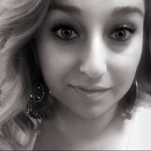 Meet your Posher, Andrea